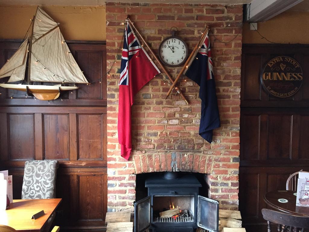 The Ship Inn Fordingbridge Kültér fotó