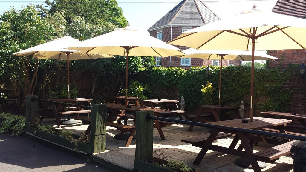 The Ship Inn Fordingbridge Kültér fotó